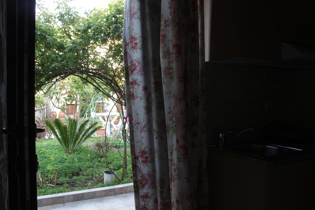 Artemisia Traditional Home Choudetsi Ngoại thất bức ảnh