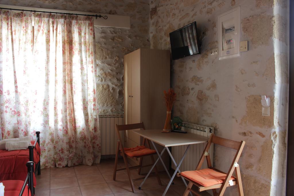 Artemisia Traditional Home Choudetsi Ngoại thất bức ảnh